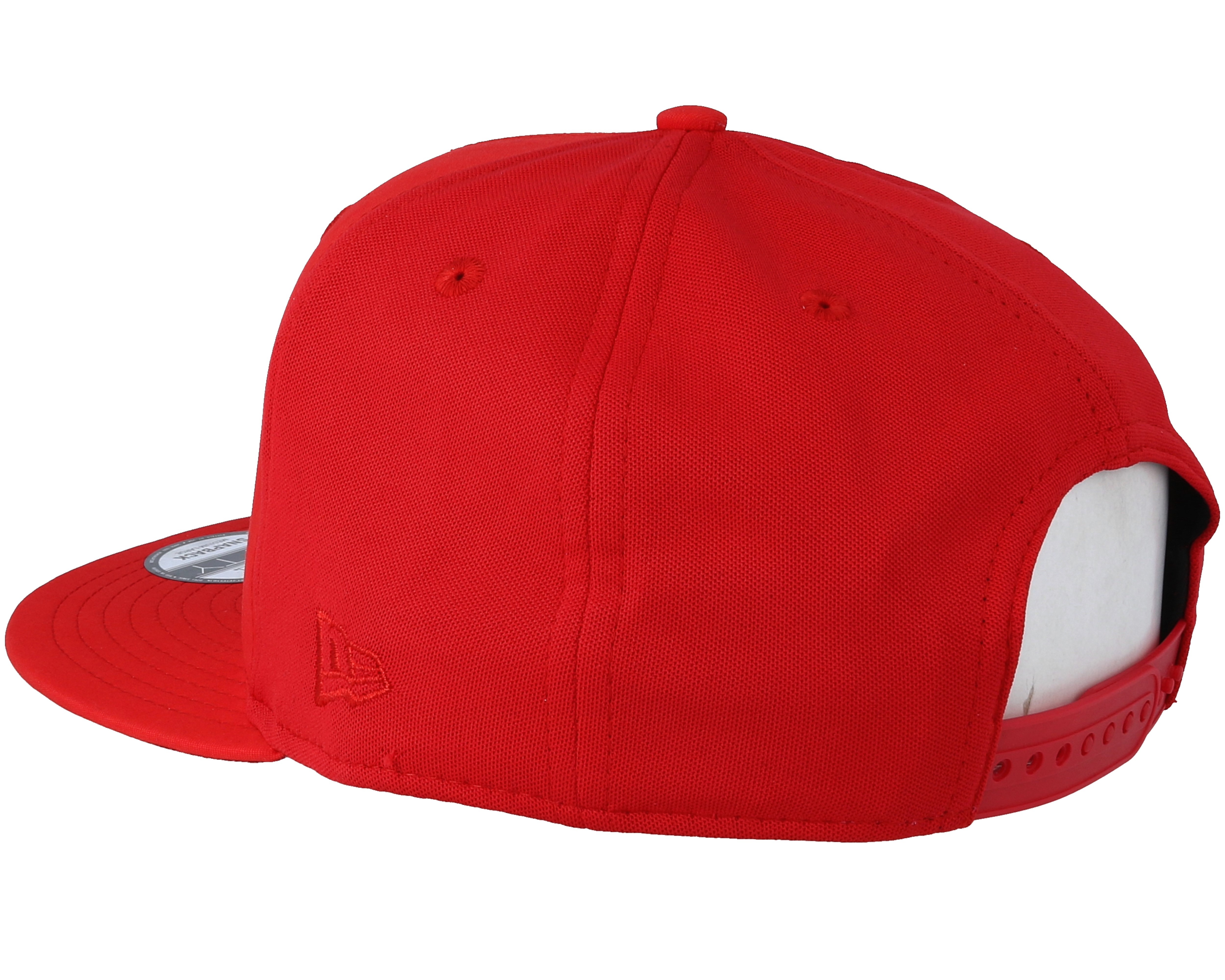 red snapback new era