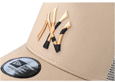 New York Yankees Camo Infill Camel Trucker1