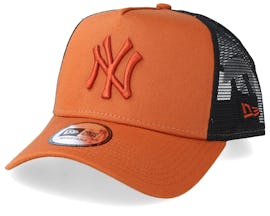 New York Yankees League Essential A-Frame Rust/Black Trucker - New Era