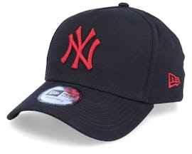 New York Yankees League Essential Black/Cardinal Adjustable - New Era
