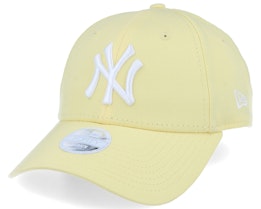 New York Yankees Women League Essential 9Forty Pastel Yellow Adjustable - New Era