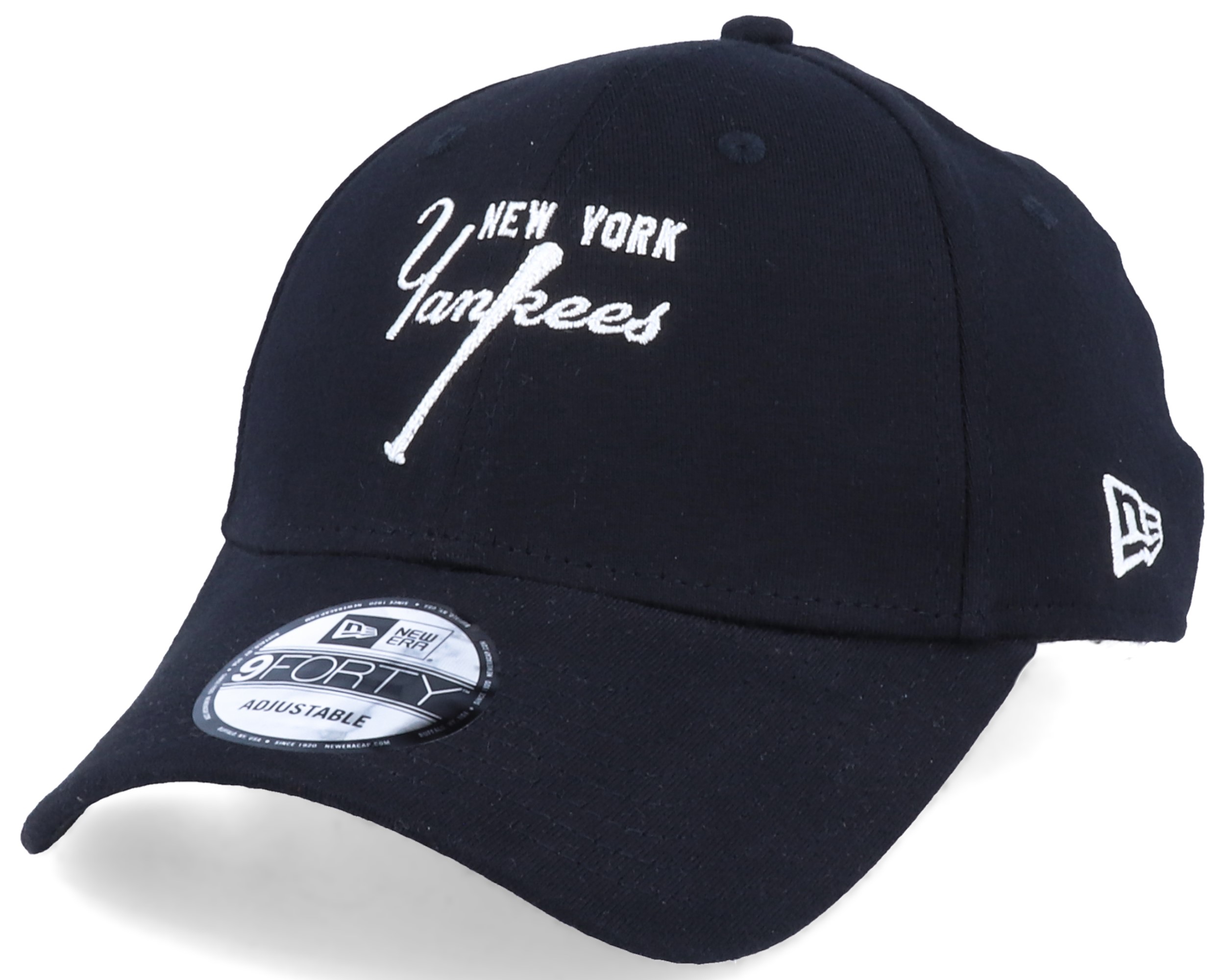 Village Hats - The classic 9FORTY New York Yankees in white from