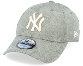 New York Yankees Engineered Plus 9Forty November Green Adjustable - New Era