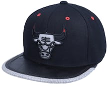 Chicago Bulls Day 3 Black/Grey Snapback - Mitchell & Ness