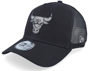 Chicago Bulls Black on Black Team Logo 9FORTY Black A-Frame Trucker