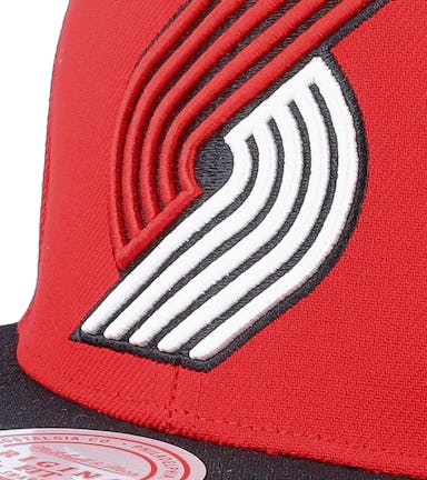 Portland Trail Blazers Core Basic Red/Black Snapback - Mitchell & Ness