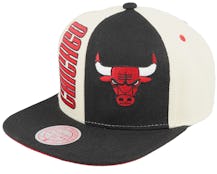 Chicago Bulls Pop Panel Off White/Black Snapback - Mitchell & Ness