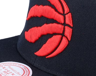 Mitchell & Ness - NBA Black Unconstructed Cap - Philadelphia 76ers Team Ground 2.0 Black Dad Cap @ Hatstore