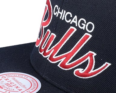 Team Script 2.0 Snapback Chicago Bulls : Sports  