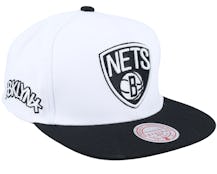 Brooklyn Nets Side Core 2.0 White/Black Snapback - Mitchell & Ness