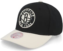 Brooklyn Nets Off Team Black Adjustable - Mitchell & Ness