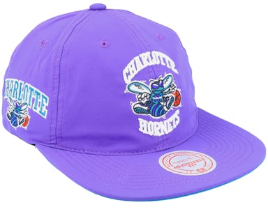 Charlotte Hornets Nylon Szn Deadstock Purple Snapback - Mitchell & Ness