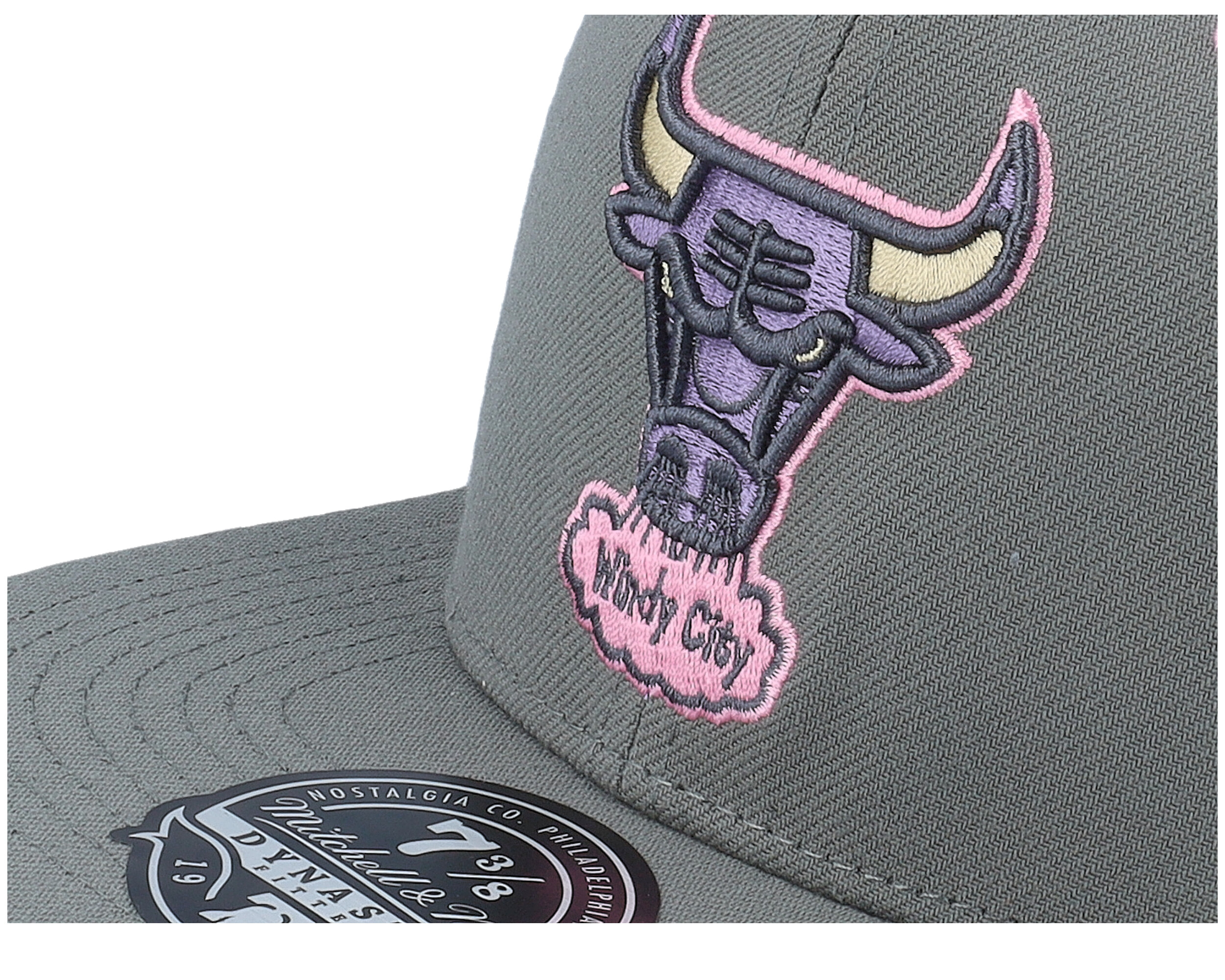 Chicago Bulls Lavender Dreams Hwc Grey Fitted - Mitchell & Ness