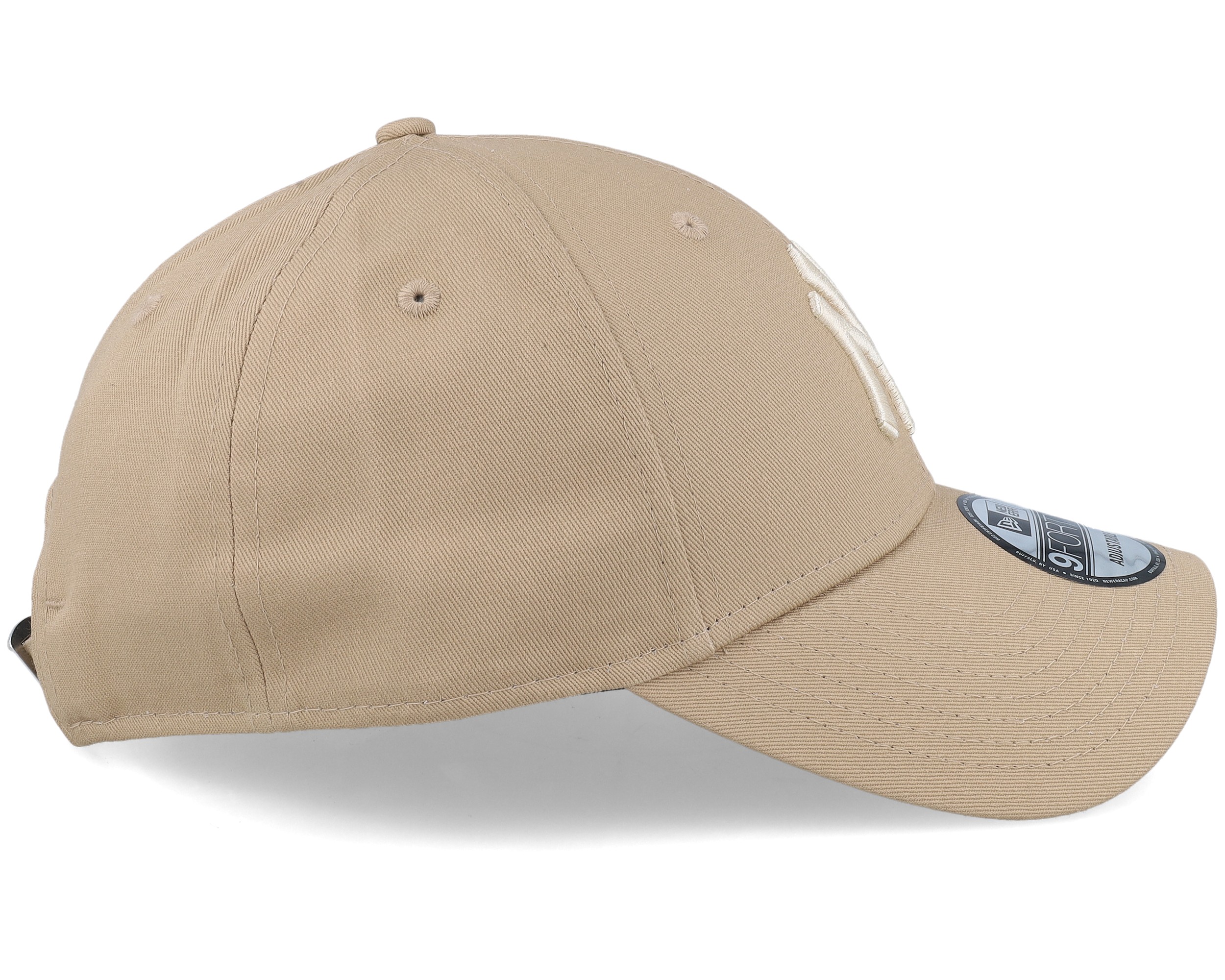 New York Yankees League Essential 9FORTY Camel/Stone