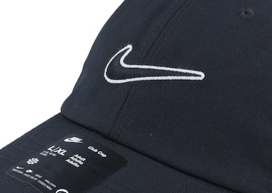 Club Cap Black/Black Dad Cap