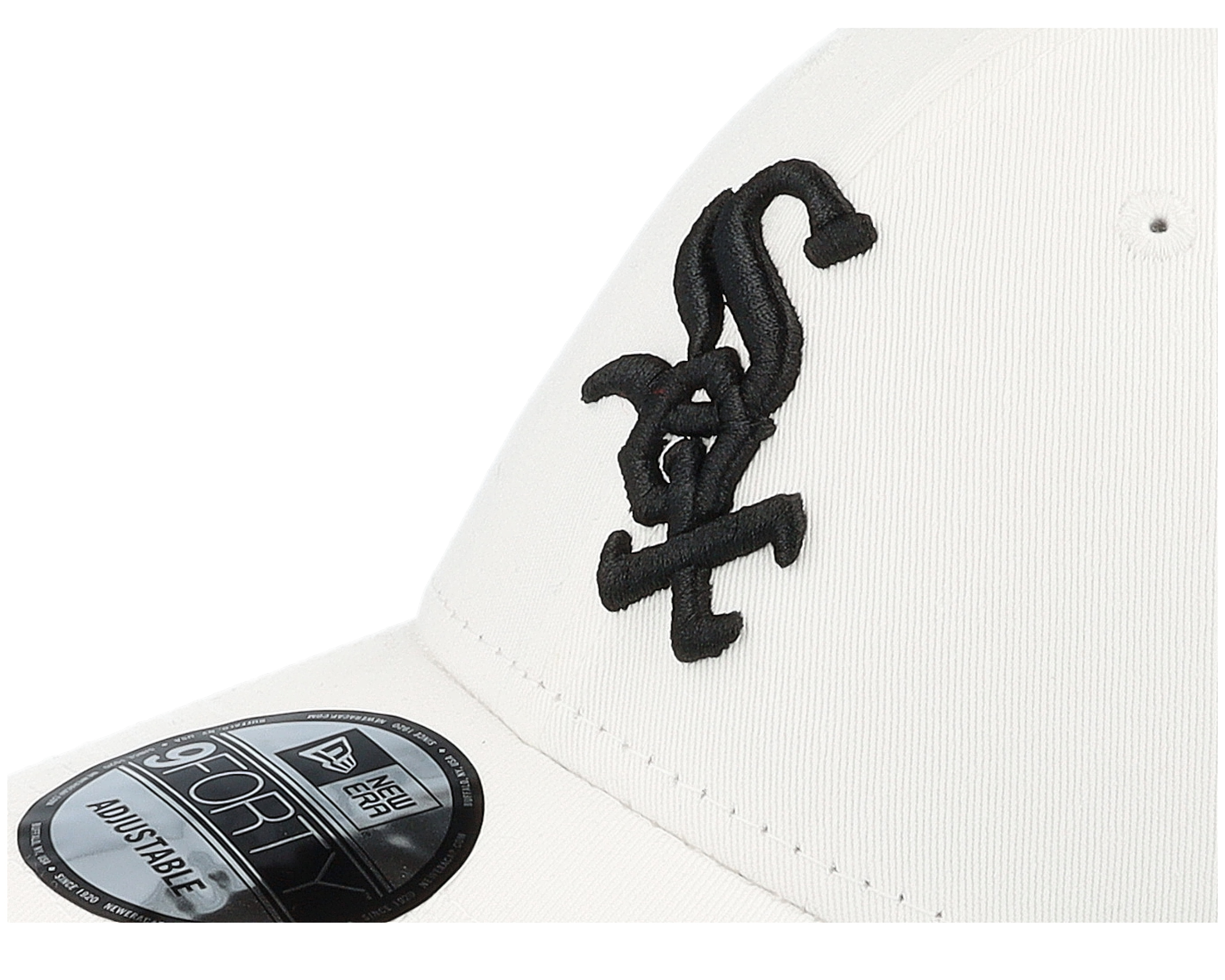 Chicago White Sox League Essential 9FORTY White/Black Adjustable