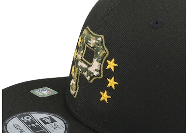 Pittsburgh Pirates MLB24 Armed Forces Day 9FIFTY Black Snapback