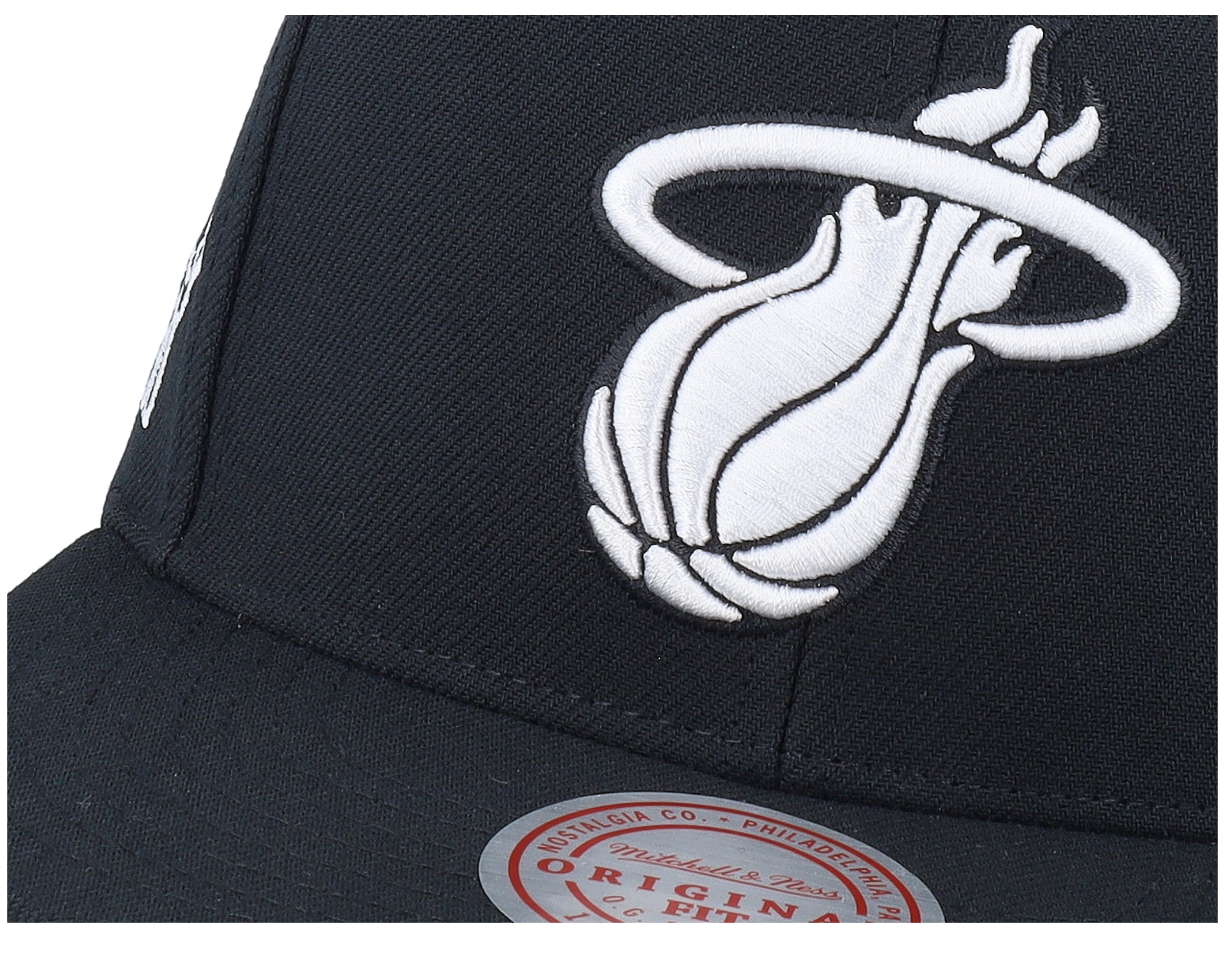 Miami Heat Evergreen Black/White Snapback - Main Image