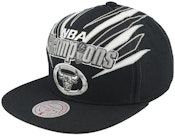 Chicago Bulls 98 Champ Flipside Black/White Snapback
