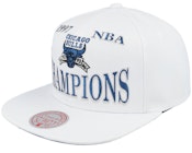 Chicago Bulls 97 Champ Flipside White Snapback