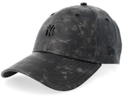 New York Yankees Womens Worn Pu 9TWENTY Black Dad Cap