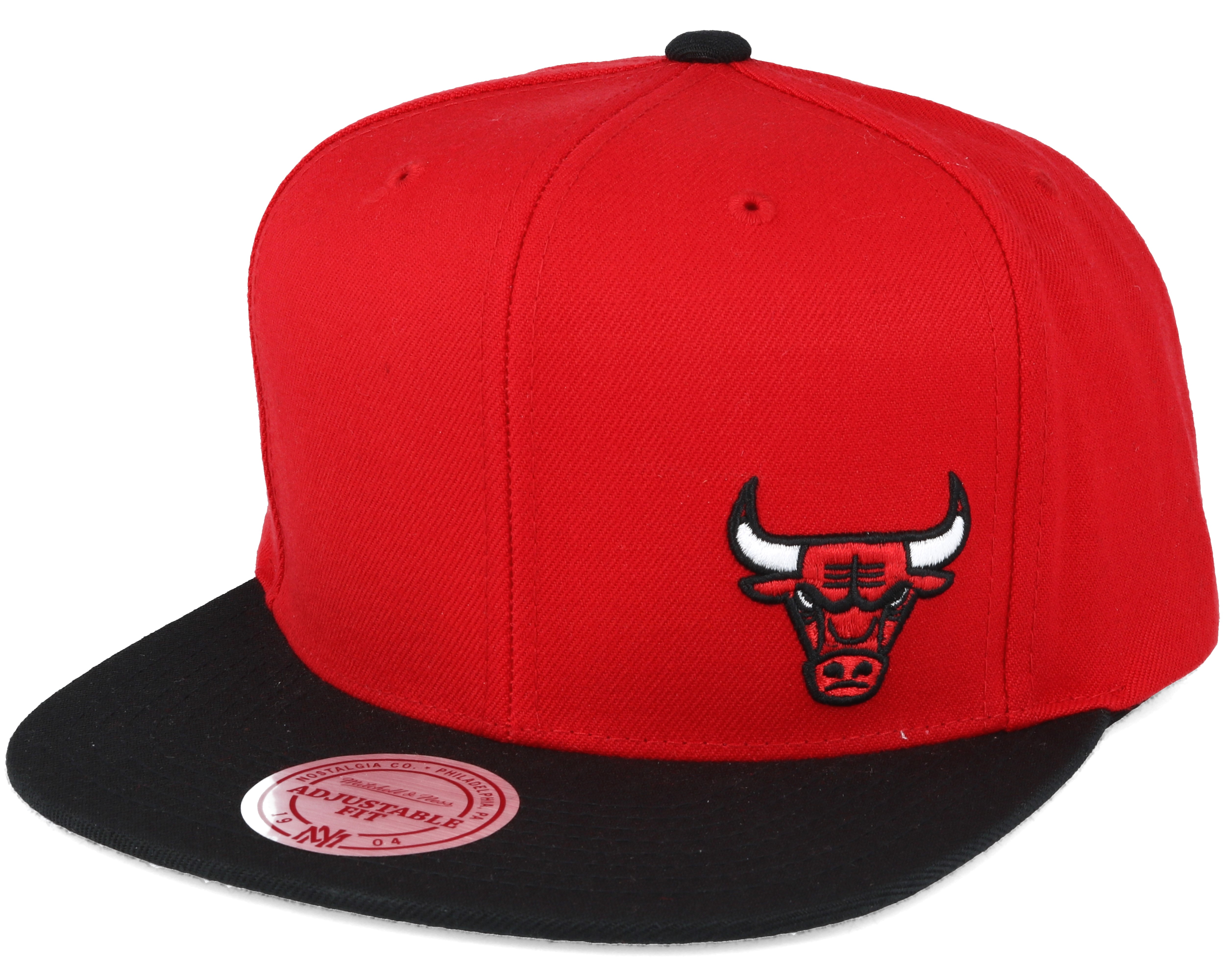 red and black chicago bulls hat