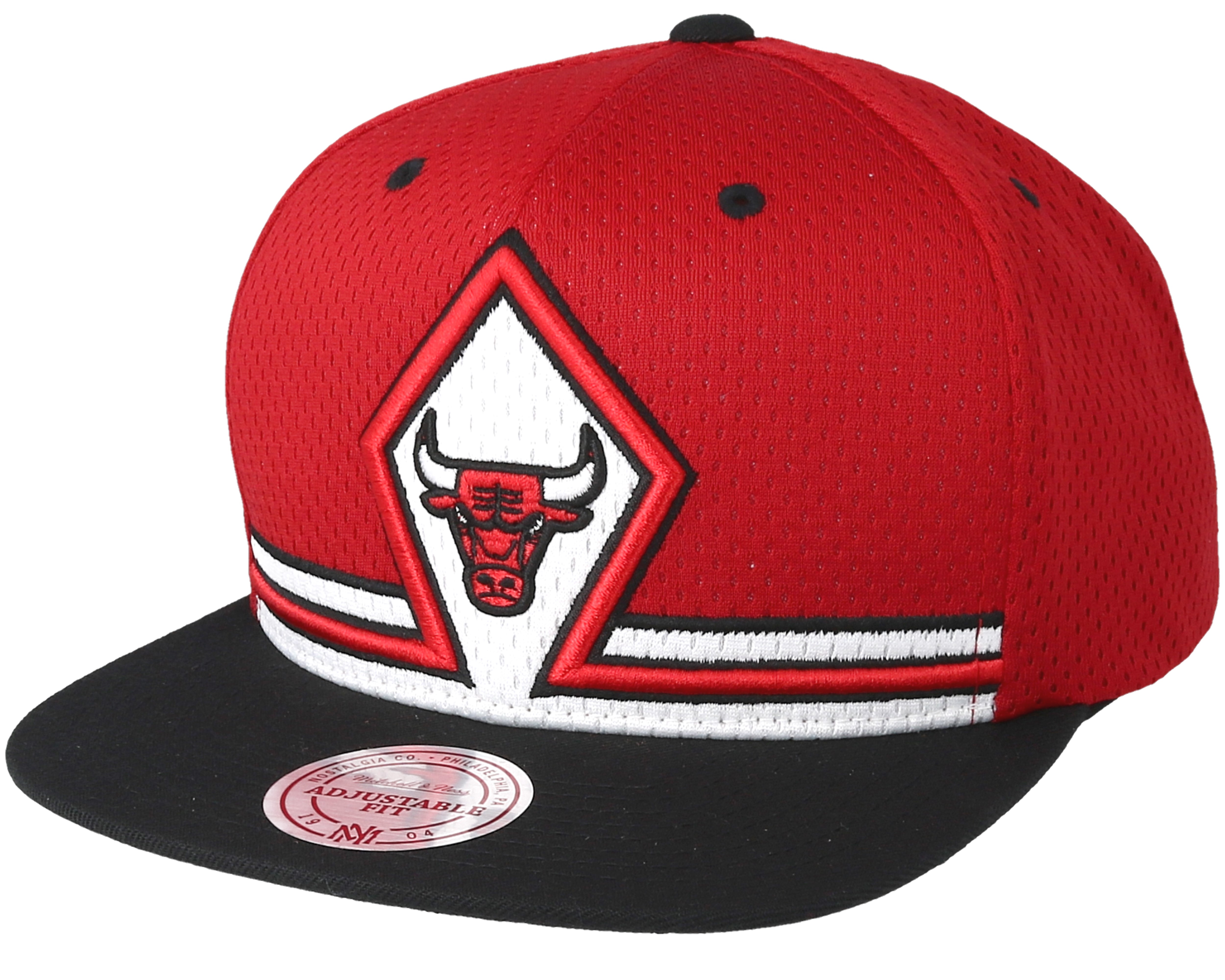 bulls snapback red