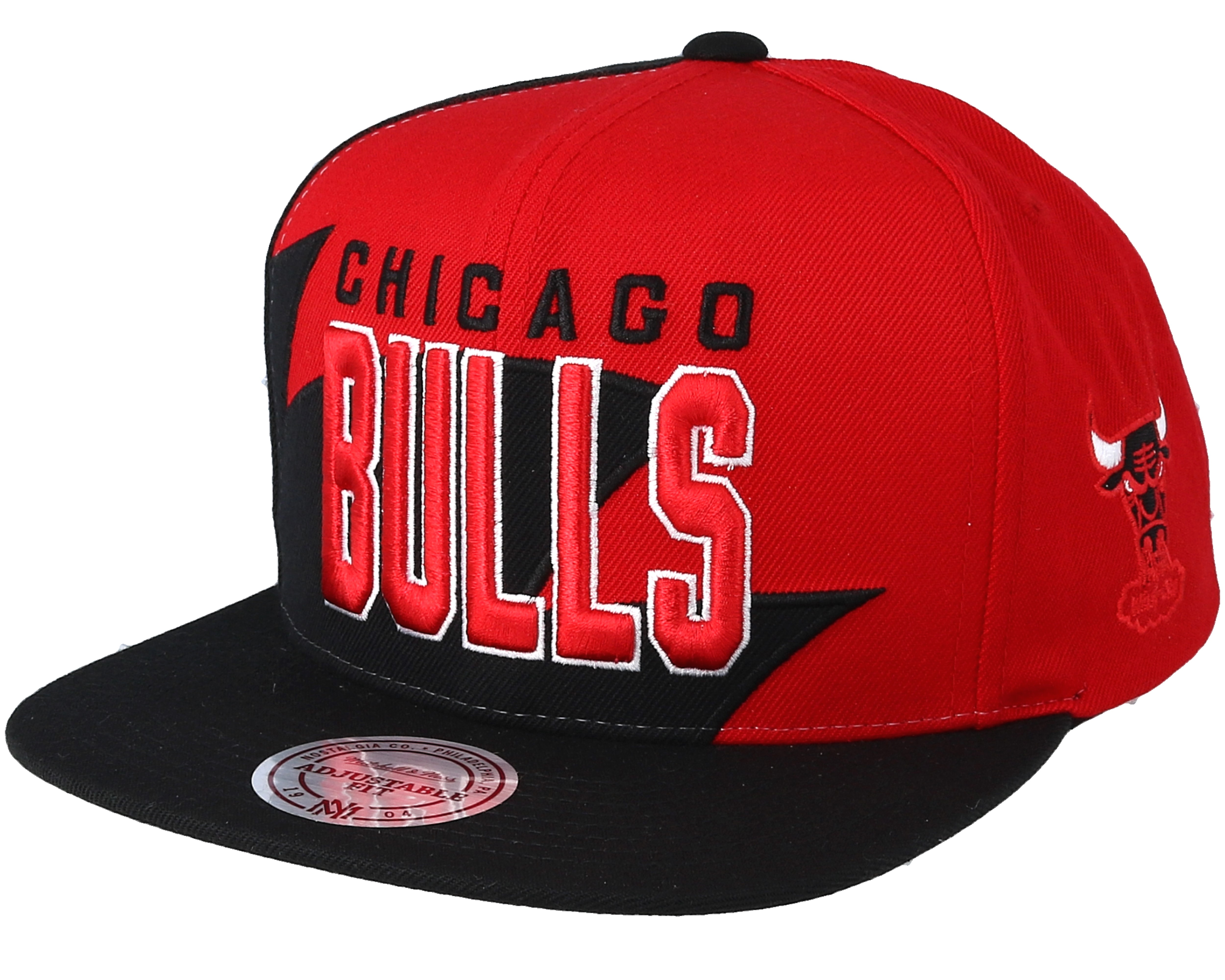 Chicago Bulls Mitchell & Ness Sharktooth Snapback