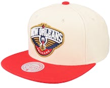 New Orleans Pelicans Core Basics Cream/red Snapback - Mitchell & Ness