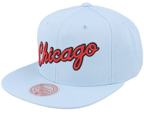 Mitchell & Ness Core Basic Chicago Bulls Snapback Hat