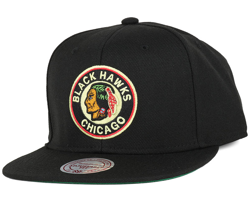 blackhawks mitchell and ness snapback