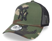 New York Yankees Clean Camo/Black A-Frame Trucker