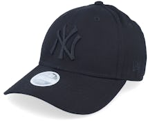 New York Yankees Essential Womens 9Forty Black/Black Adjustable - New Era