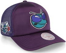Charlotte Hornets Logo Remix Purple Trucker - Mitchell & Ness