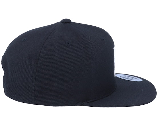 Y Letter 3D Black Snapback - Iconic caps - Hatstoreworld.com