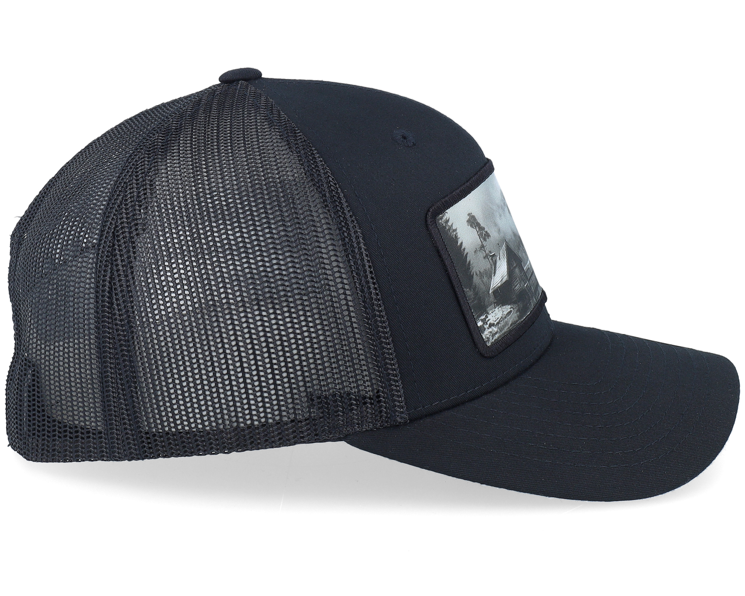 THE BLACK PATCH トラッカーハット Fishing Hut Wide Patch Retro Black Trucker - Hunter
